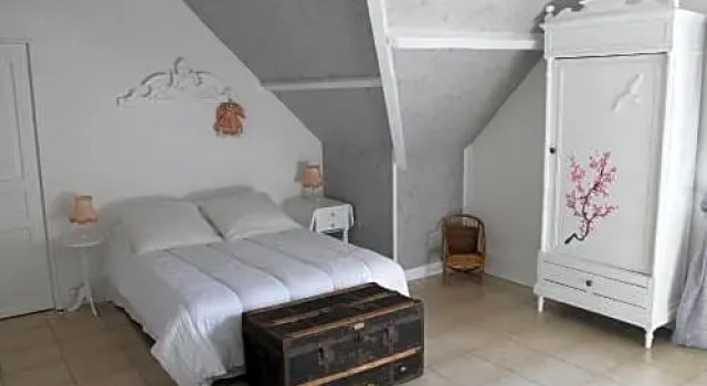 Ochiga, Foglalás Szálloda Achiet-le-Grand Pikárdia