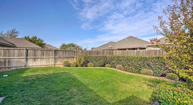 Коттедж Luxe Midland Retreat w/ Patio, Grill & Yard!