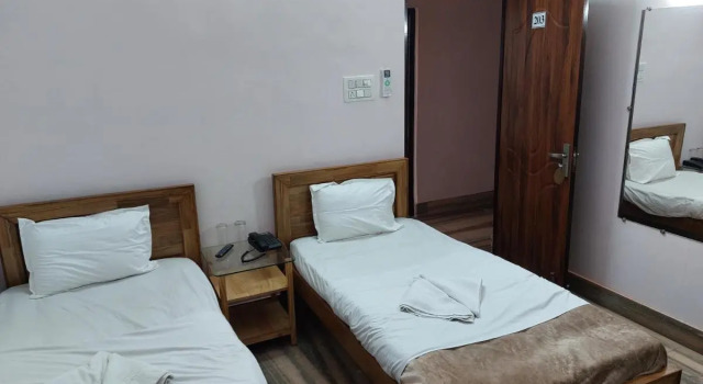 Hotel Pal, Забронировать Отель Бахрайч штат Уттар-Прадеш