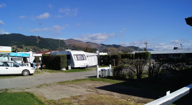 Место под палатку Richmond Motel and Holiday Park