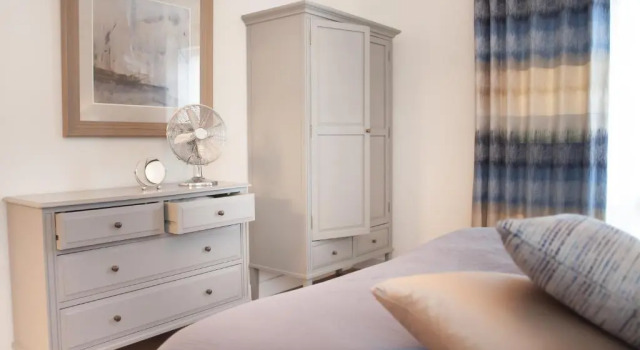 Апартаменты Deluxe Henge House - Bluestone Apartment
