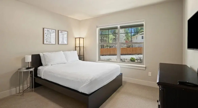 Manzanita 3 Bedroom Home by RedAwning, Prenota Casa vacanze Bend 