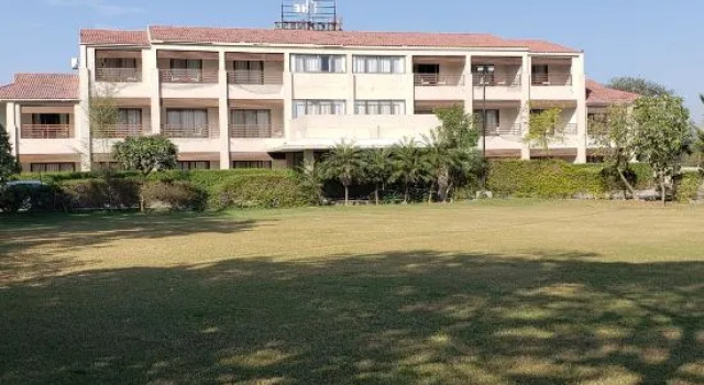 The Highness Hotel, Buchen Sie Hotel Mehsana Gujarat