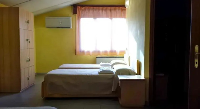 Ristorante Garni Al Sert, Buchen Sie Hotel Verceia Veltlin