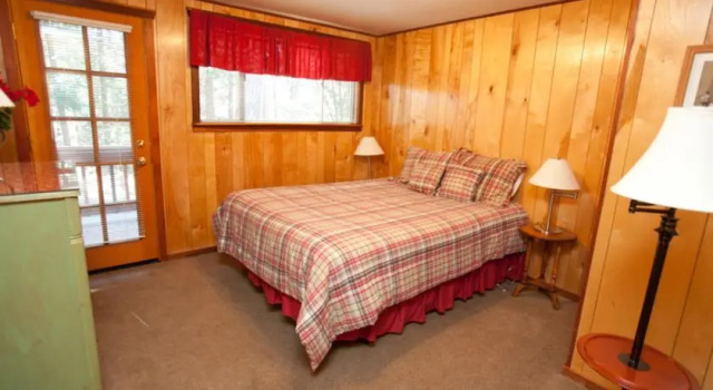 RedAwning Cabin #50R Soots-Me