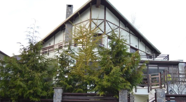 Ski & Adventure Vila, Rezervovat Hotel Hotely v Prahova Valley s parkováním, Parkování