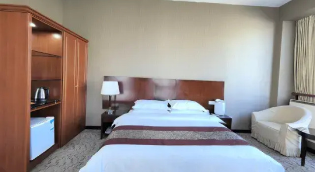 Номер Deluxe Jiatai Hotel