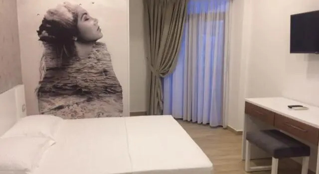 Двухместный номер Standard с балконом Mirage Hotel