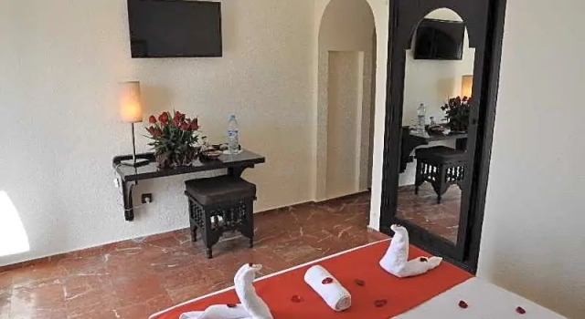 Трёхместный номер Superior с балконом и с красивым видом из окна Hotel Agadir Les Omayades
