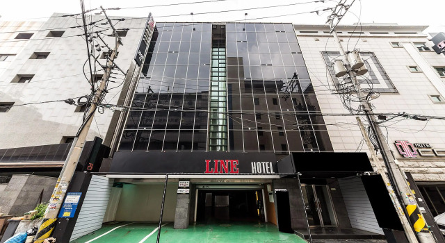 Suwon (Ingye-dong) Hotel DS (Formerly Line), Забронировать Отель Сувон Кёнгидо, рядом с Hyowon Park