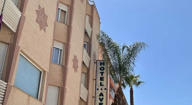 Hotel Avenida, Rezervați Hotel Velez Axarquía