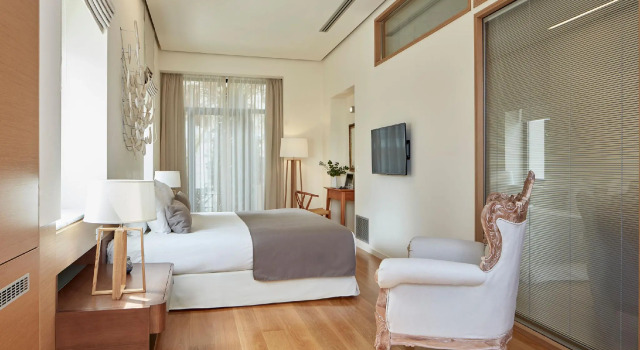 Номер Superior Avra City Boutique Hotel