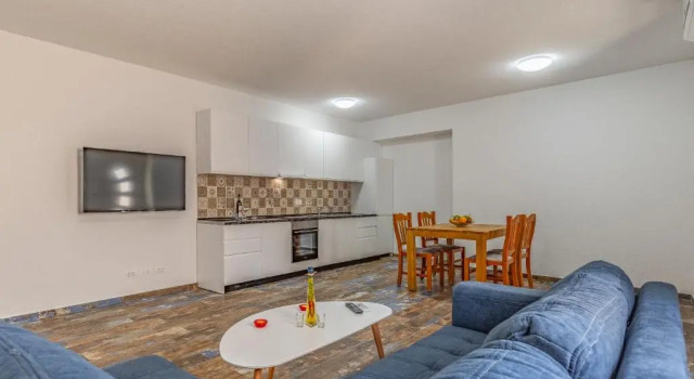 Апартаменты с балконом Apartments Larst