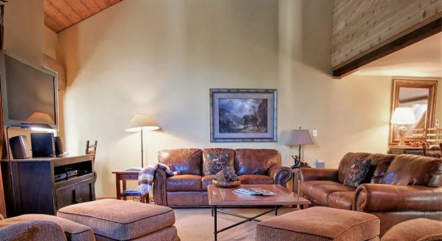 141 Willis Place - 4 Br Townhouse