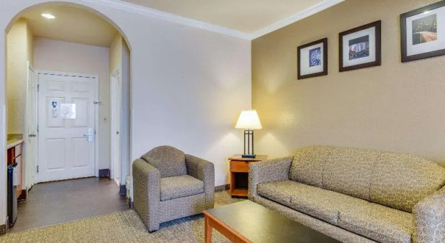 Номер Standard Comfort Suites Deer Park Pasadena