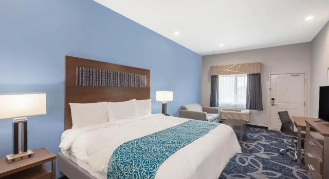 Двухместный номер для гостей с ограниченными возможностями Baymont by Wyndham Houston Hobby Airport