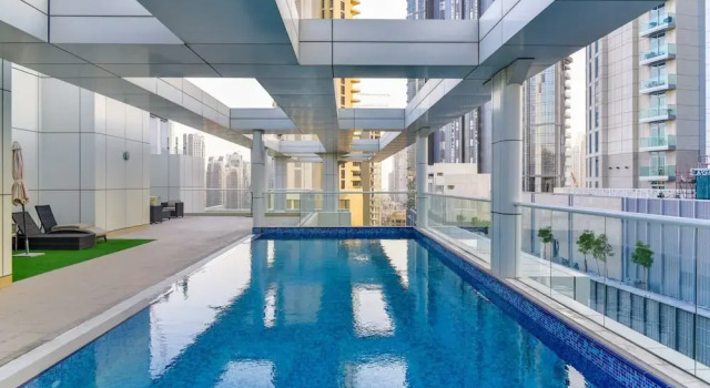 Upscale 2BR Apartment In Downtown Dubai, Забронировать Апартаменты/квартира Даунтаун Дубай , рядом с Дубайский аквариум