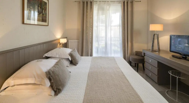 Двухместный номер Standard Hotel des Lices