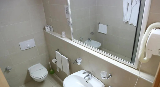 Четырёхместный номер Standard Hotel Meranda