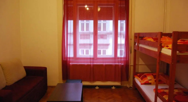 Кровать в общем номере Boomerang Hostel