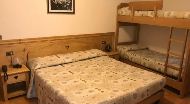 Четырёхместный номер Standard Albergo Pineta