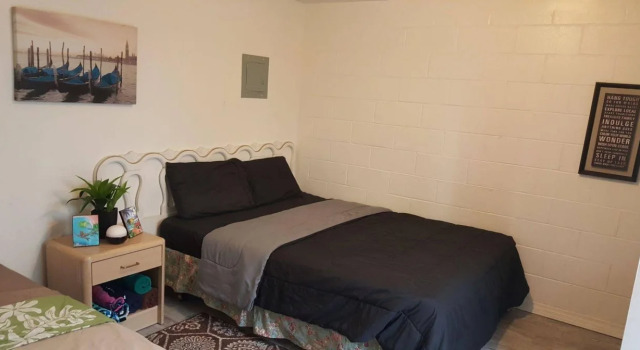 The Beach Waikiki Boutique Hostel, Забронировать Хостел Недорогие отели Гонолулу, рядом с Гавайский музей армии США, недорого