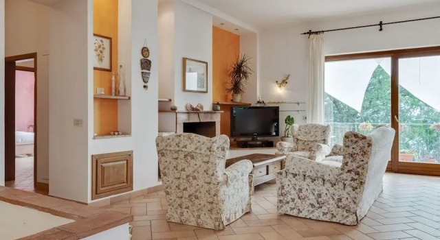 Inviting Farmhouse In San Venanzo With Garden, Rezervasyon Otel San Venanzo 