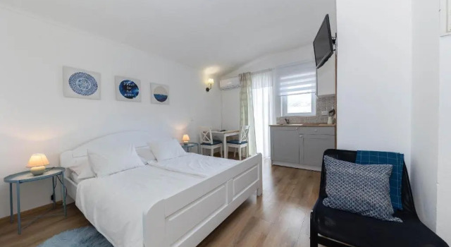 Студия Deluxe Villa Feral Apartments