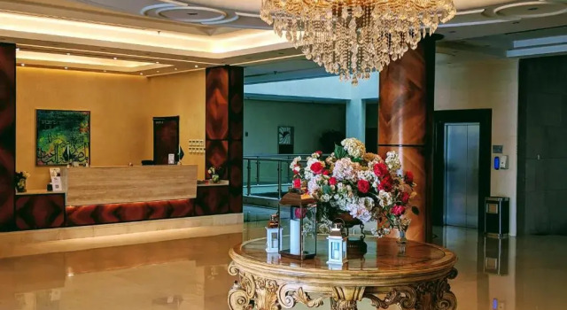 Mandarin Hotel Apartments, Buchen Sie Ferienwohnung Hotels in Provinz Riad mit Frühstück, Frühstück