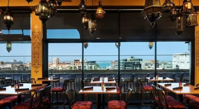 Кровать в общем номере Porto Vista Hotel In Little Italy
