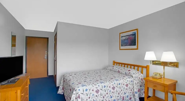 Номер Standard Super 8 by Wyndham Lake George/Warrensburg Area