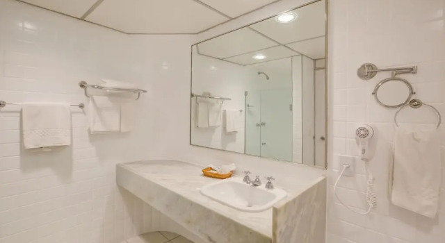 Четырёхместный номер без окна Rio Aeroporto Hotel Galeão