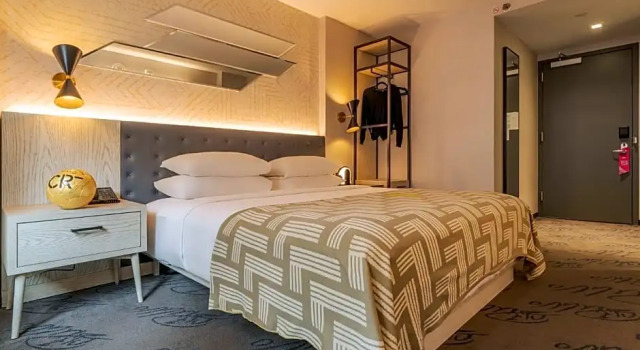 Номер ADA Comfort Pestana CR7 Times Square