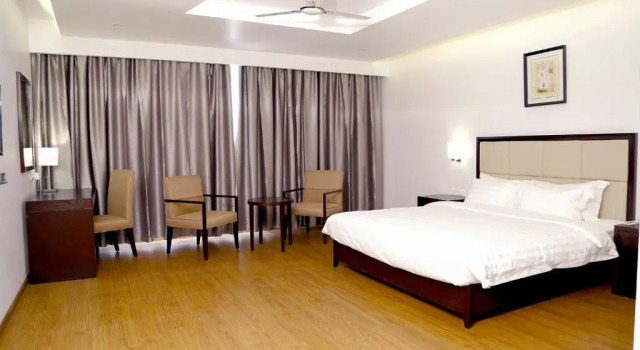 Люкс Triguna Clarks Inn Kurnool