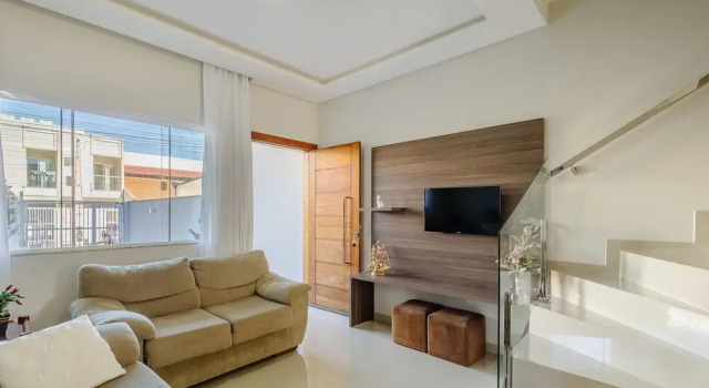 House With 2 Suites and Barbecue Lrm0226