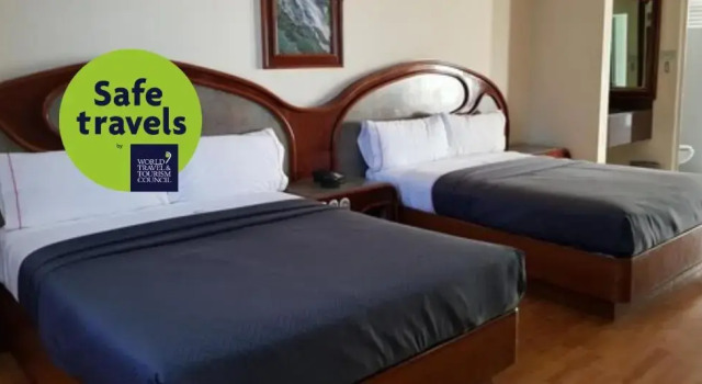 Четырёхместный номер Standard Hotel MX congreso CDMX, Trademark Collection by Wyndham