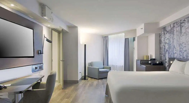 Номер Standard DoubleTree by Hilton Ottawa Downtown