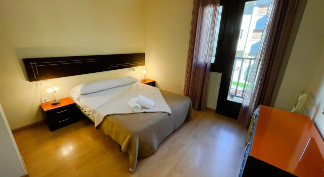 Apartamentos Villanua 3000, Забронировать Апартаменты/квартира Отели в центре Вильянуа, в центре