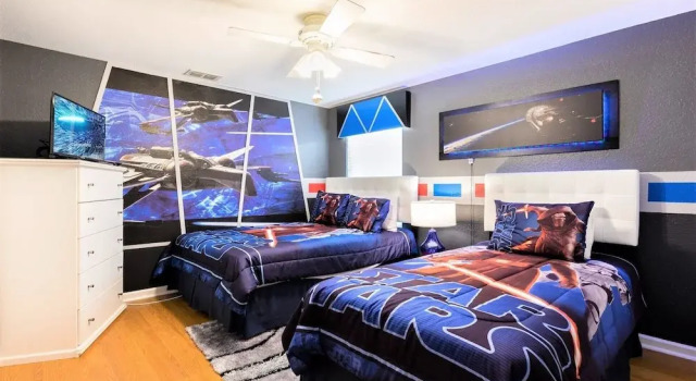 Windsor Hills 5br Private Pool, Near Disney, Забронировать Дом для отпуска Отели Селебрейшн с парковкой, рядом с Mystic Dunes Golf Club, Парковка