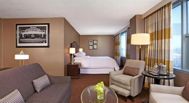 Полулюкс Sheraton Cerritos
