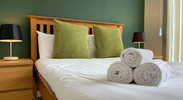 Milton Keynes City Center 2 bed, Забронировать Отель Отели Бакингемшир с парковкой, Парковка