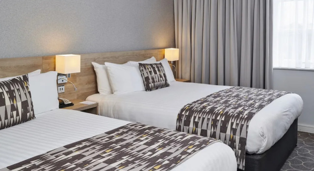 Номер Standard с видом на канал Holiday Inn Ellesmere Port/Cheshire Oaks by IHG