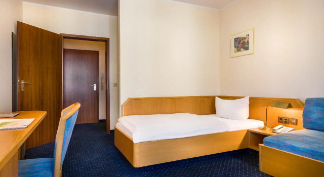 Одноместный номер Standard acora Bonn Living the City