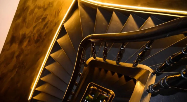 Апартаменты SLEEP INN - Black and Gold Loft Antwerp Cityview