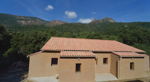 Вилла с 4 комнатами Casa Del Torrente