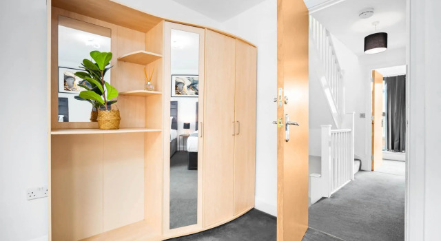 Modern Townhouse Close to Birmingham City Centre, Забронировать Отель Отели Бирмингема с парковкой, рядом с Океанариум «Национальный центр морской жизни», Парковка