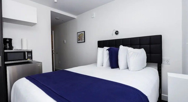 Студия Standard Цокольный этаж Maverick Suites at 28 Fenway