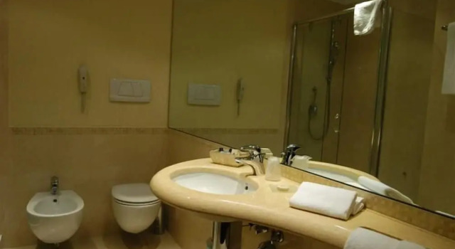 Трёхместный номер Standard с балконом Nicotel Wellness Corato