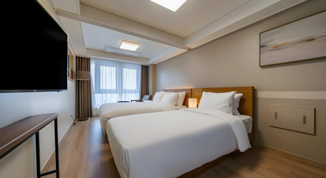 Chungchoho Best Hotel