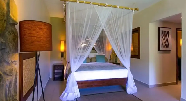 Deluxe Twin room with lagoon view Kempinski Seychelles Resort